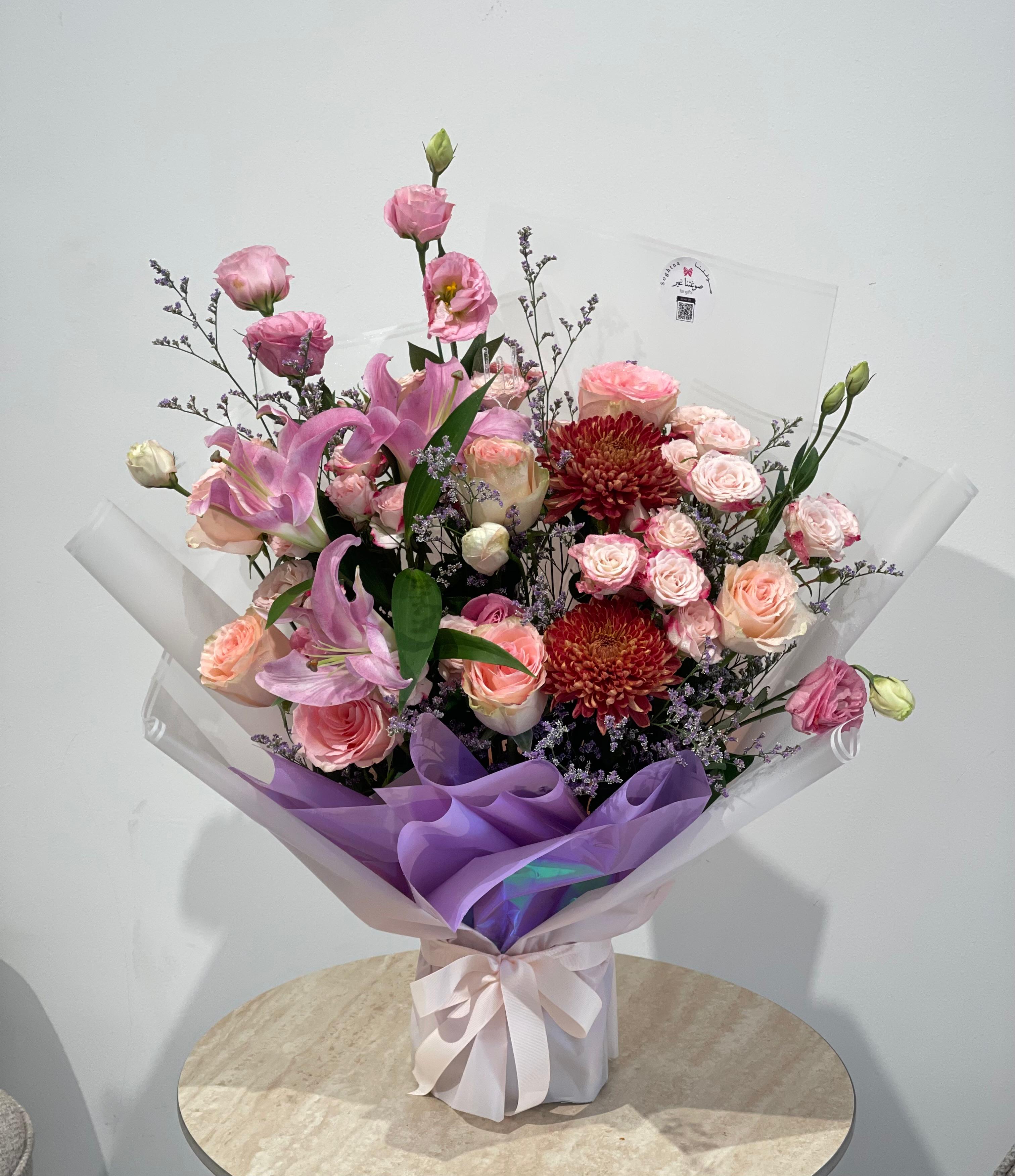 Blossom Frame – Luxury Table Arrangement