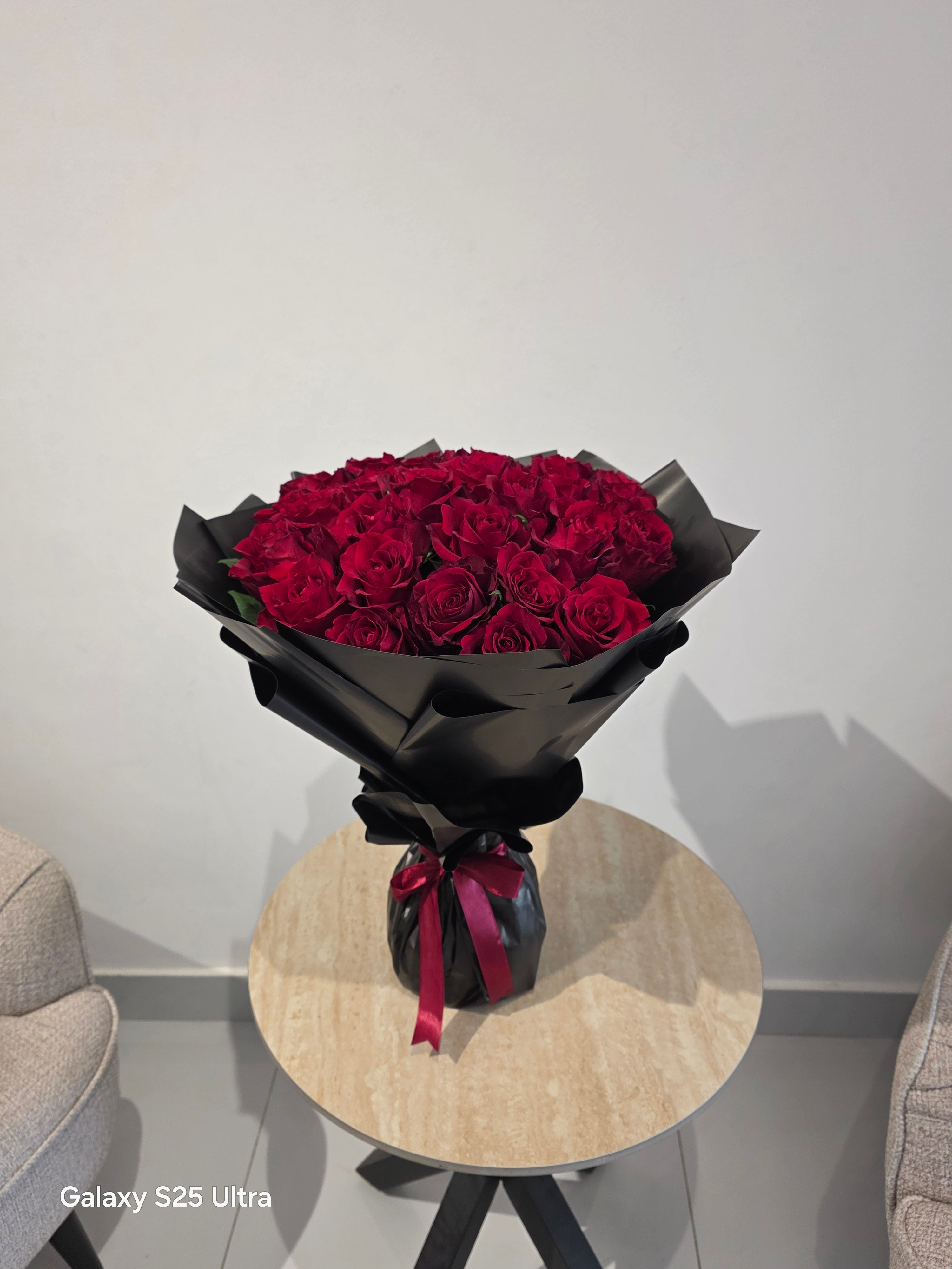 يمكن تغير لون الغلاف والورد